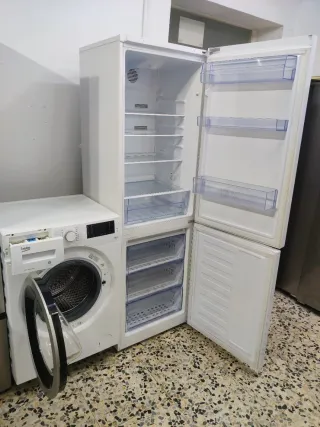 Lavadora y Nevera Beko Pack