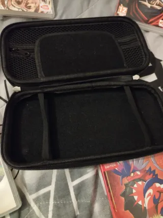 Nintendo Switch Lite + 5 Juegos