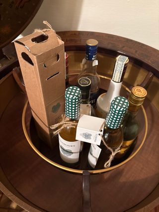 Mueble bar globo terráqueo vintage con pie de made