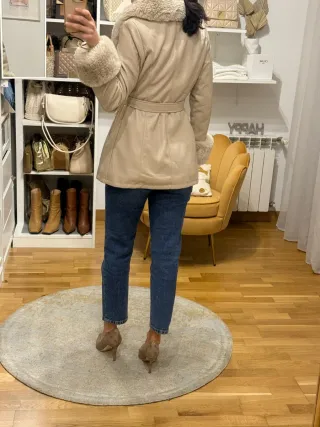 Abrigo polipiel FORRADO PELO