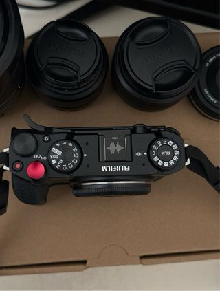 Fujifilm X-M5 + Objetivo + Extras