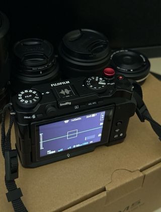 Fujifilm X-M5 + Objetivo + Extras