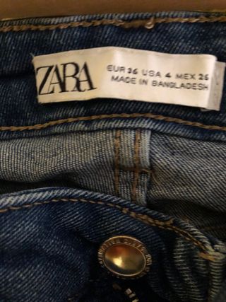 Pantalón vaquero Zara azul