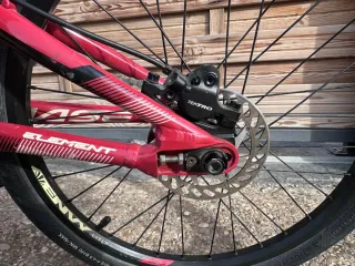 Bicicleta BMX Chase Element Roja