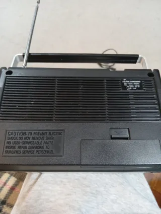 Radio Portátil Mansonic AM/FM