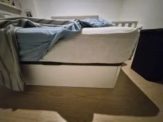 Canapé 135x180, colchón y cabecero.