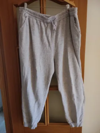 Pantalones grises mujer