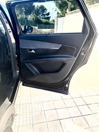 Peugeot 5008 dicimbre 2017