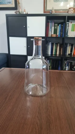 Botella vidrio diseño farmacia vintage