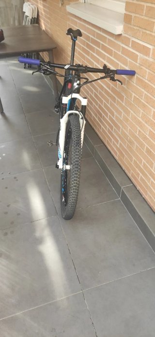 Bicicleta Cube Elite Race C62