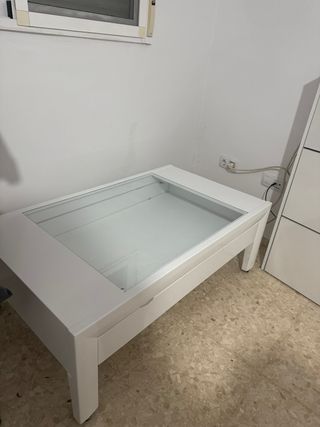Mesa de centro cristal y cajón