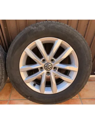 Se vende 4 LLANTAS VW PASSAT TOURAN CADDY R16