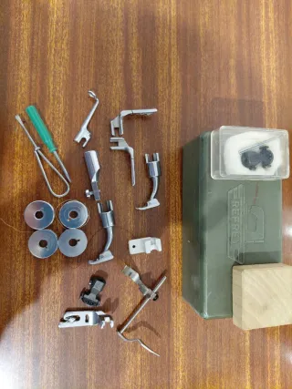 Máquina de coser Refrey Transforma CL-427