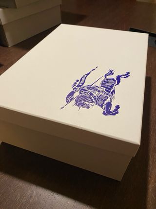 Caja Burberry Nueva sin usar