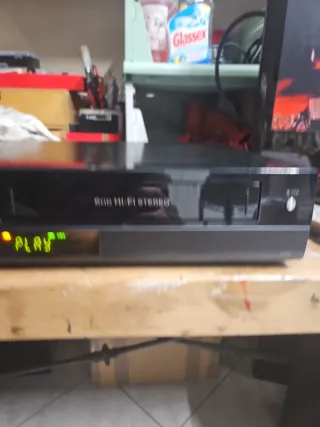 Videoregistratore VHS LG V390