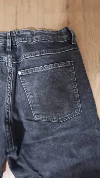 Pantalones anchos H&M grises niño Talla M