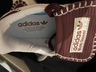 Adidas Deportivas Beige y granate