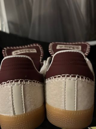 Adidas Deportivas Beige y granate