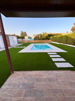 Installazione e vendita di erba artificiale