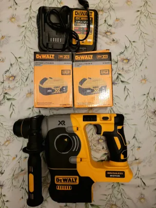 Taladro DeWalt XR 20V con 2 baterías 6Ah