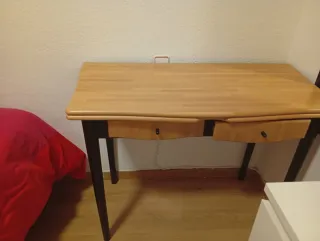Mesa de cocina de madera