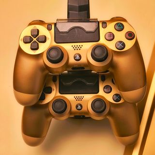 PS4 Gold Edition Sony