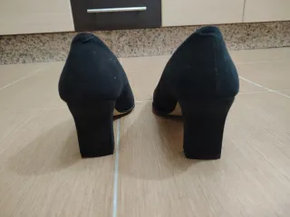 Zapatos de tacón negros