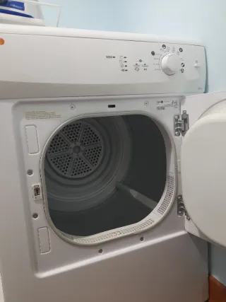 Secadora 6/7 kg + Convector calefactor 2000w