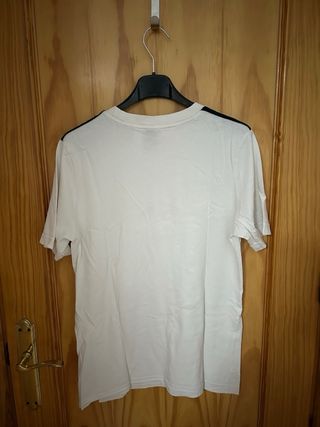 Camiseta Adidas Blanca con Rayas Negras