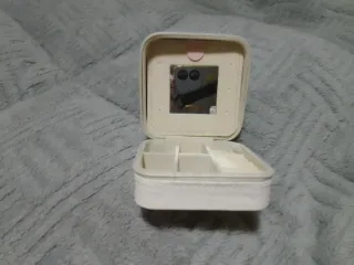 Nuevo Joyero de piel sintética blanco crudo