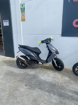 Yamaha Jog R gris ITV 2027