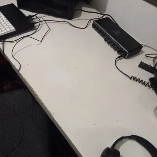 Escritorio MALM IKEA Blanco con tablero extraíble