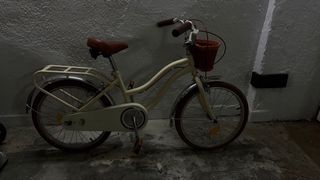 Bicicleta estilo paseo color crema