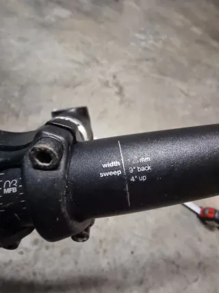 Manubrio e attacco manubrio BMC MTB 720mm