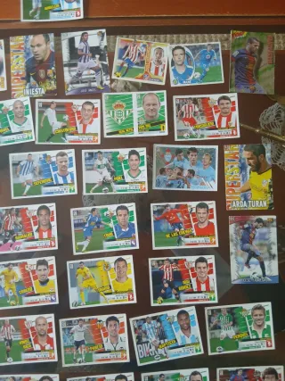 Lote Cromos Pokémon, Fútbol y Star Wars