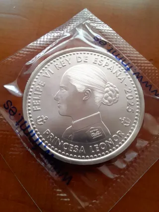 Plata. 40 euro. Leonor Elcano. 2025
