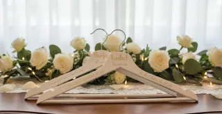 Perchas de boda personalizadas Borja Isabel