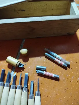 Juego 12 Gubias Talla Madera