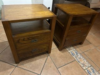 Mesitas de noche de colección de madera