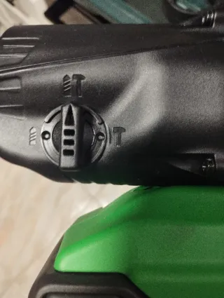 Taladro Percutor Martillo HIKOKI