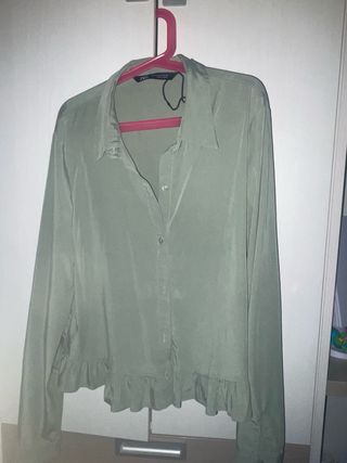Camisa Zara verde oliva manga larga Talla XS