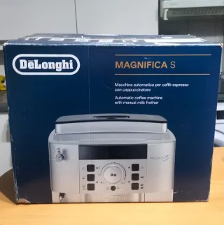 Cafetera DeLonghi Magnifica S Negra