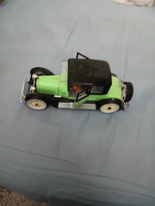 Coche Miniatura Años 30 1/24