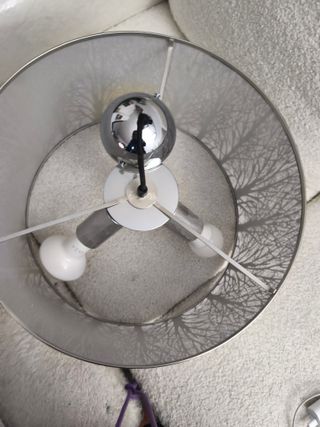 Lámpara de salón o habitación plateada