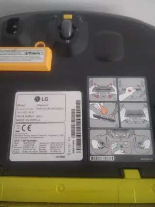 Robot Aspirador LG Hombot Rojo