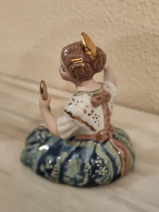 Figura Fallera Porcelana Armán