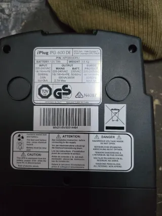 UPS Riello 600 VA 6 Enchufes