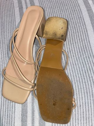 Sandalias Beige Tiras