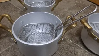 Set di pentole piccole professionali in alluminio