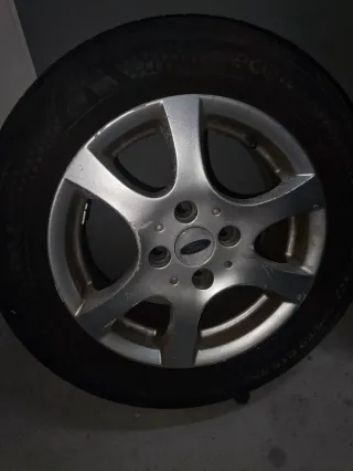 Llantas de aleación de Ford 15"